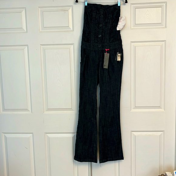 Jumpsuit - Picture 1 of 4